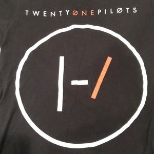 Twenty one pilots T-shirt from Hot Topic. Size M